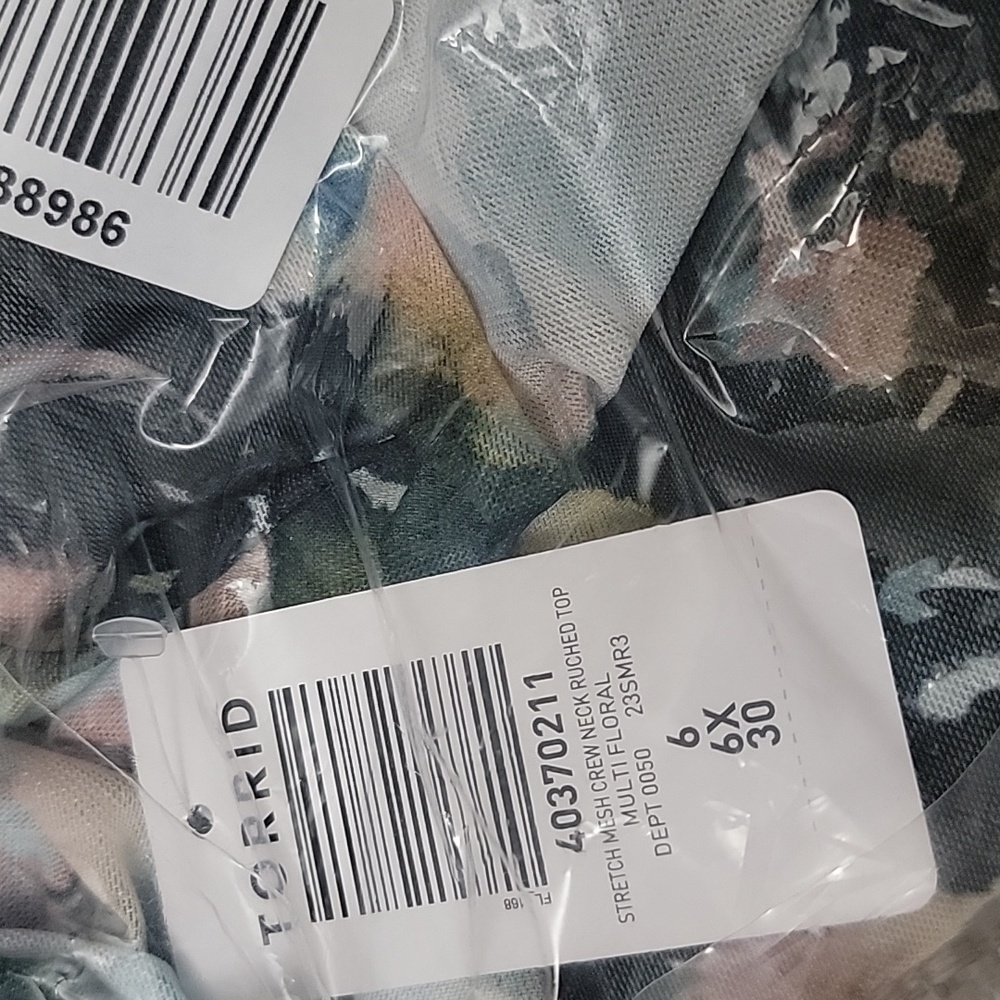 TORRID Stretch Floral Mesh Crew Neck Ruched Top Blouse - Picture 10 of 11